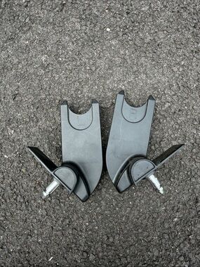 Universal Black Infant Car Seat Adapter Clips (Left & Right)